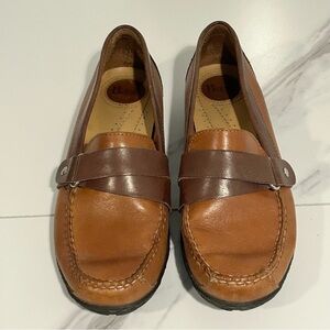 Bass Two-Tone Leather Loafers Size 6